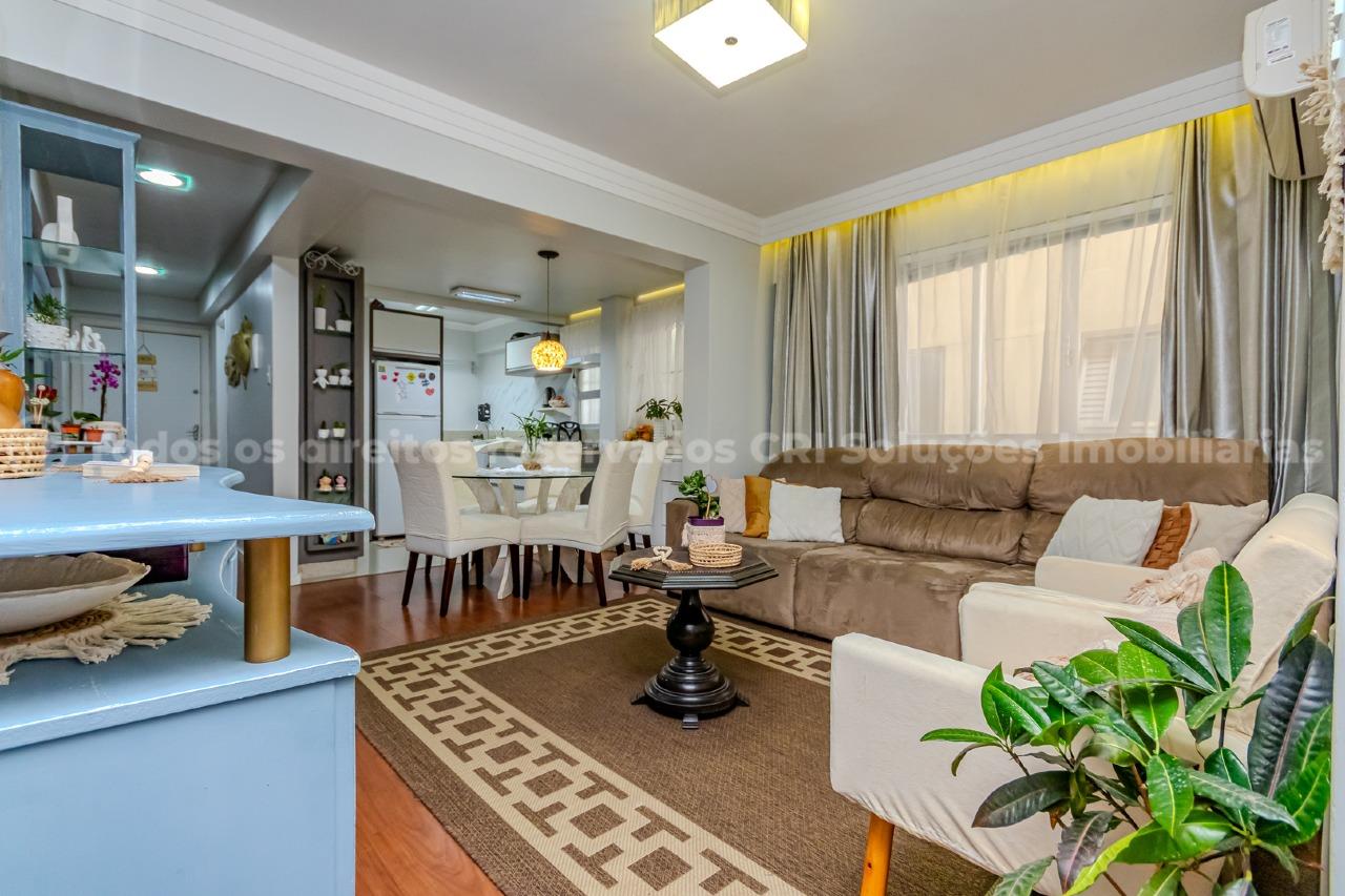 Foto do imóvel Apartamento à venda com 2 suítes e 1 vaga de garagem na famosa Avenida Atlântica, no centro de Balneário Camboriú.