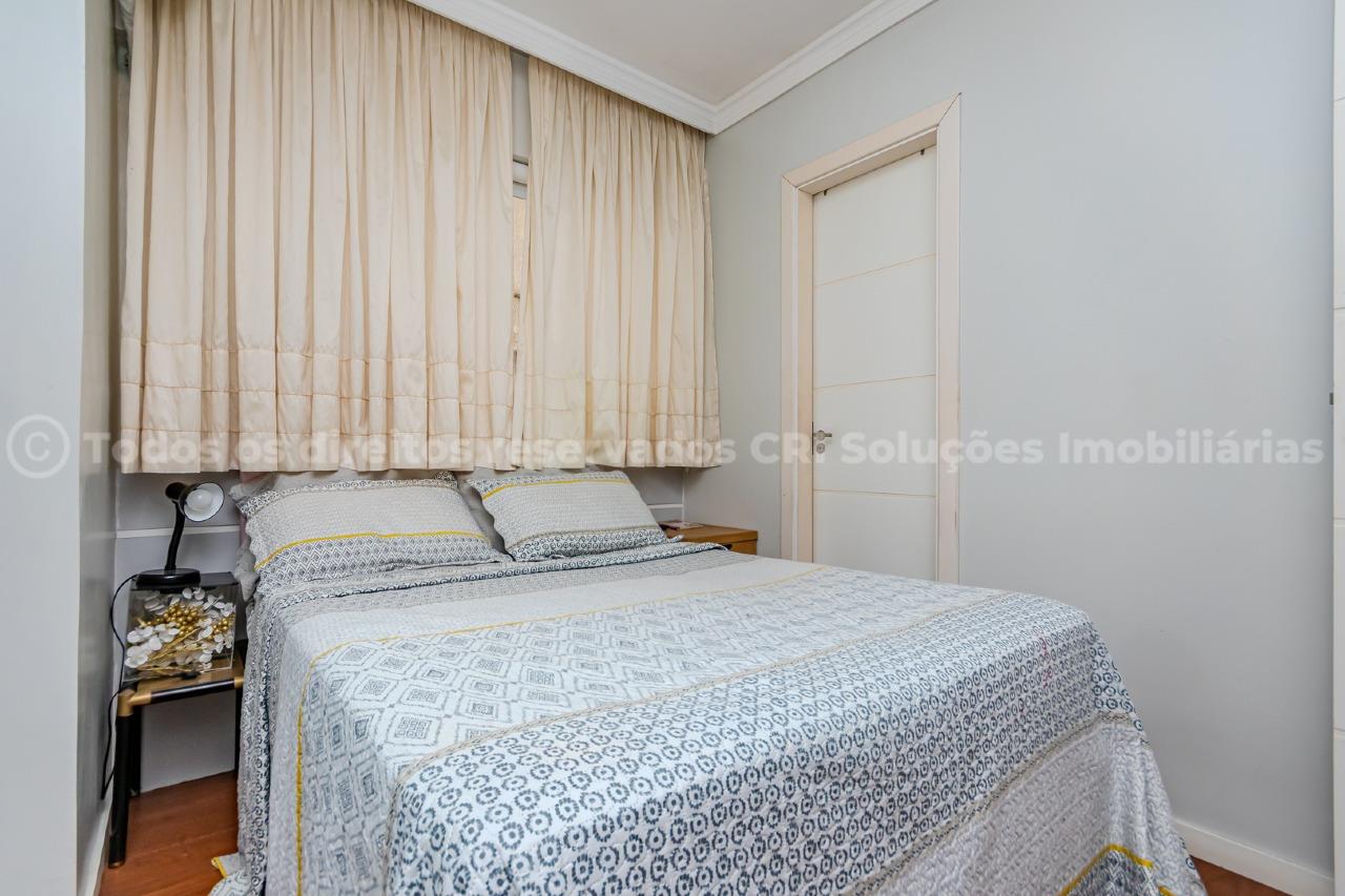 Foto do imóvel Apartamento à venda com 2 suítes e 1 vaga de garagem na famosa Avenida Atlântica, no centro de Balneário Camboriú.