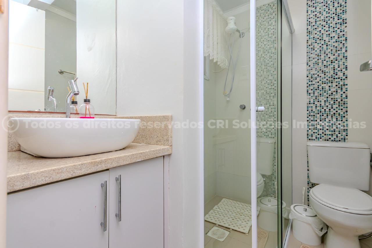 Foto do imóvel Apartamento à venda com 2 suítes e 1 vaga de garagem na famosa Avenida Atlântica, no centro de Balneário Camboriú.