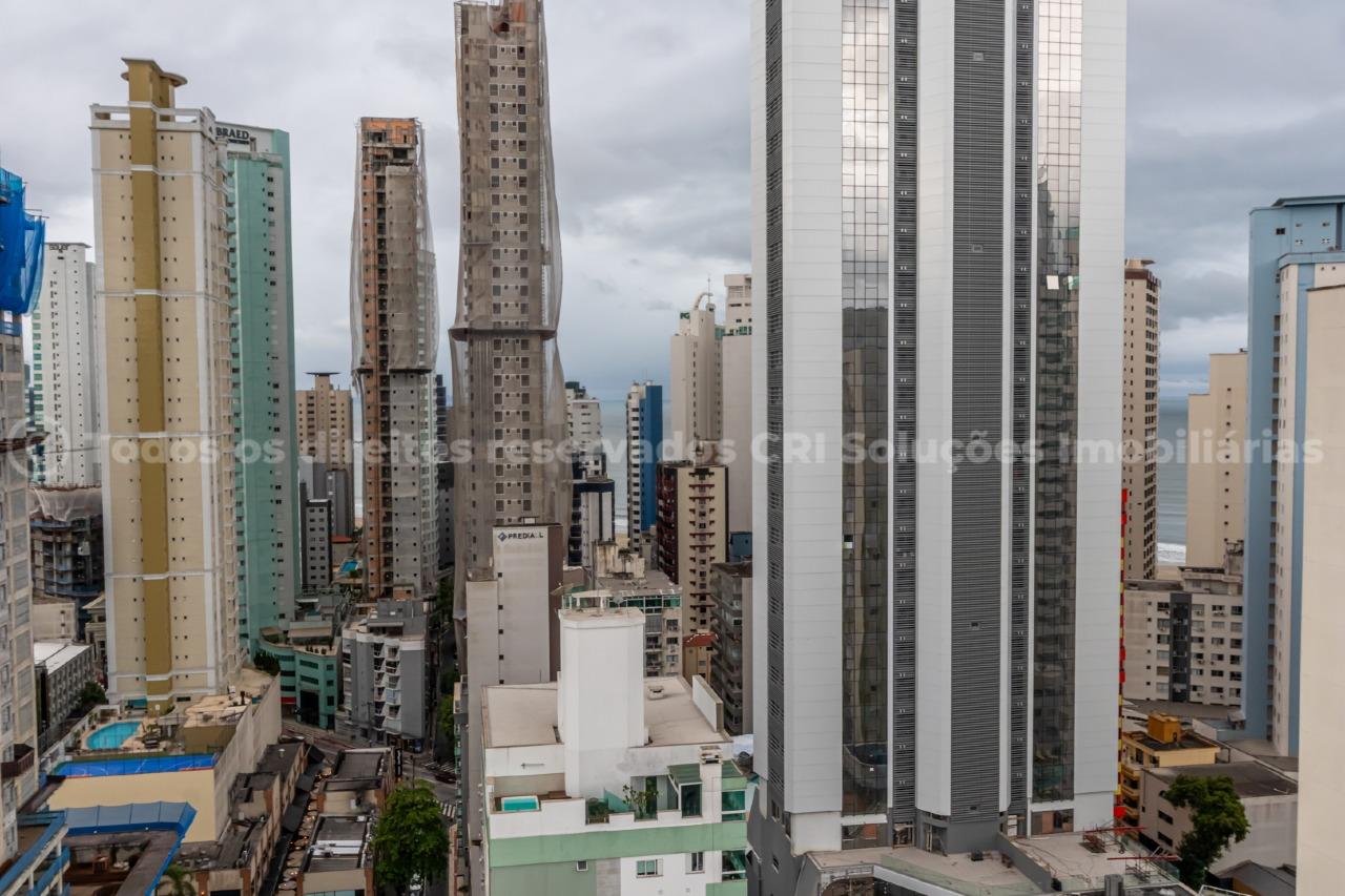 Foto do imóvel Apartamento á venda com 3 suítes amplas no Edifício Porto da Barra, na Barra Sul de Balneário Camboriú