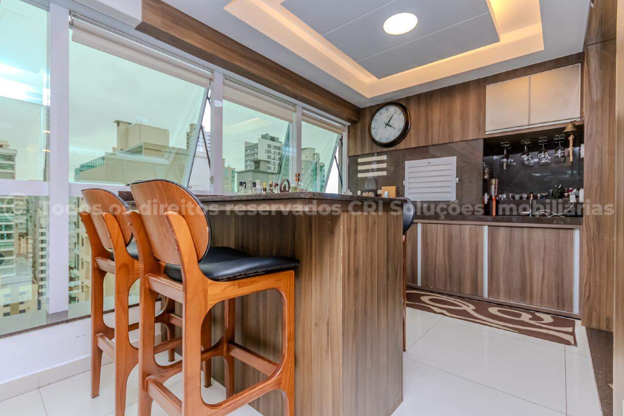 Foto do imóvel Apartamento 5 Suítes no Edifício Imperial Palace Meia Praia Itapema