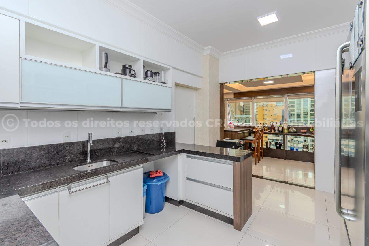 Foto do imóvel Apartamento 5 Suítes no Edifício Imperial Palace Meia Praia Itapema