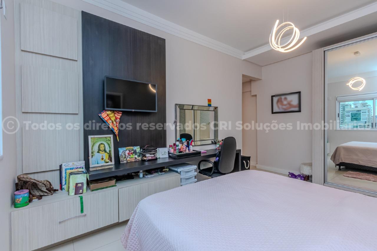 Foto do imóvel Apartamento 5 Suítes no Edifício Imperial Palace Meia Praia Itapema