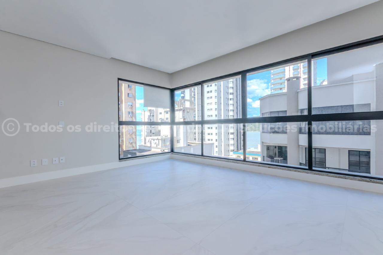 Apartamento com 3 suítes e 3 vagas no South Beach na Barra Sul em Balneário Camboriú