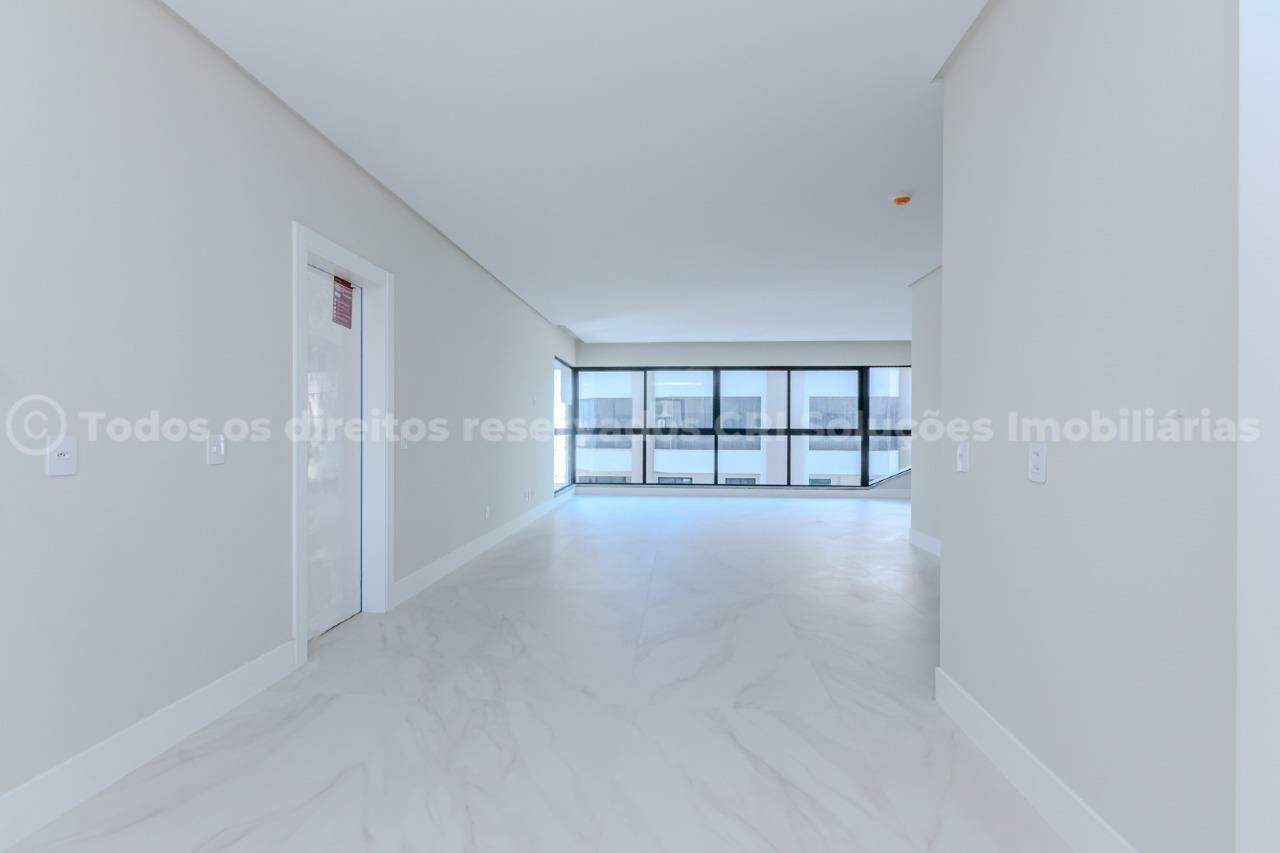 Foto do imóvel Apartamento alto-padrão com 3 suítes e 3 vagas de garagem no South Beach da famosa Barra Sul de Balneário Camboriú