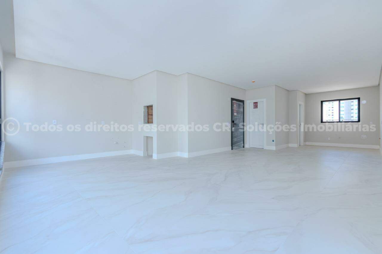 Foto do imóvel Apartamento alto-padrão com 3 suítes e 3 vagas de garagem no South Beach da famosa Barra Sul de Balneário Camboriú