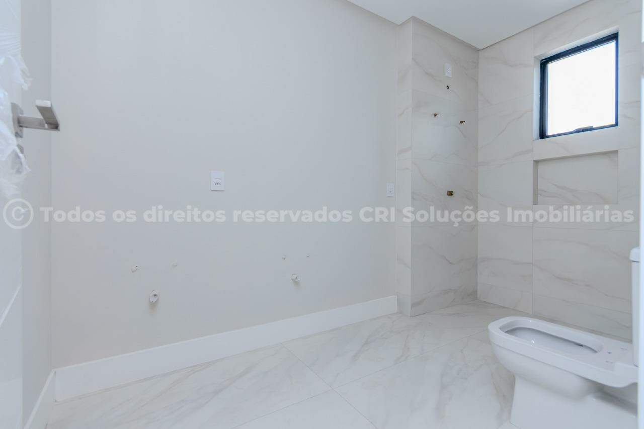 Foto do imóvel Apartamento alto-padrão com 3 suítes e 3 vagas de garagem no South Beach da famosa Barra Sul de Balneário Camboriú