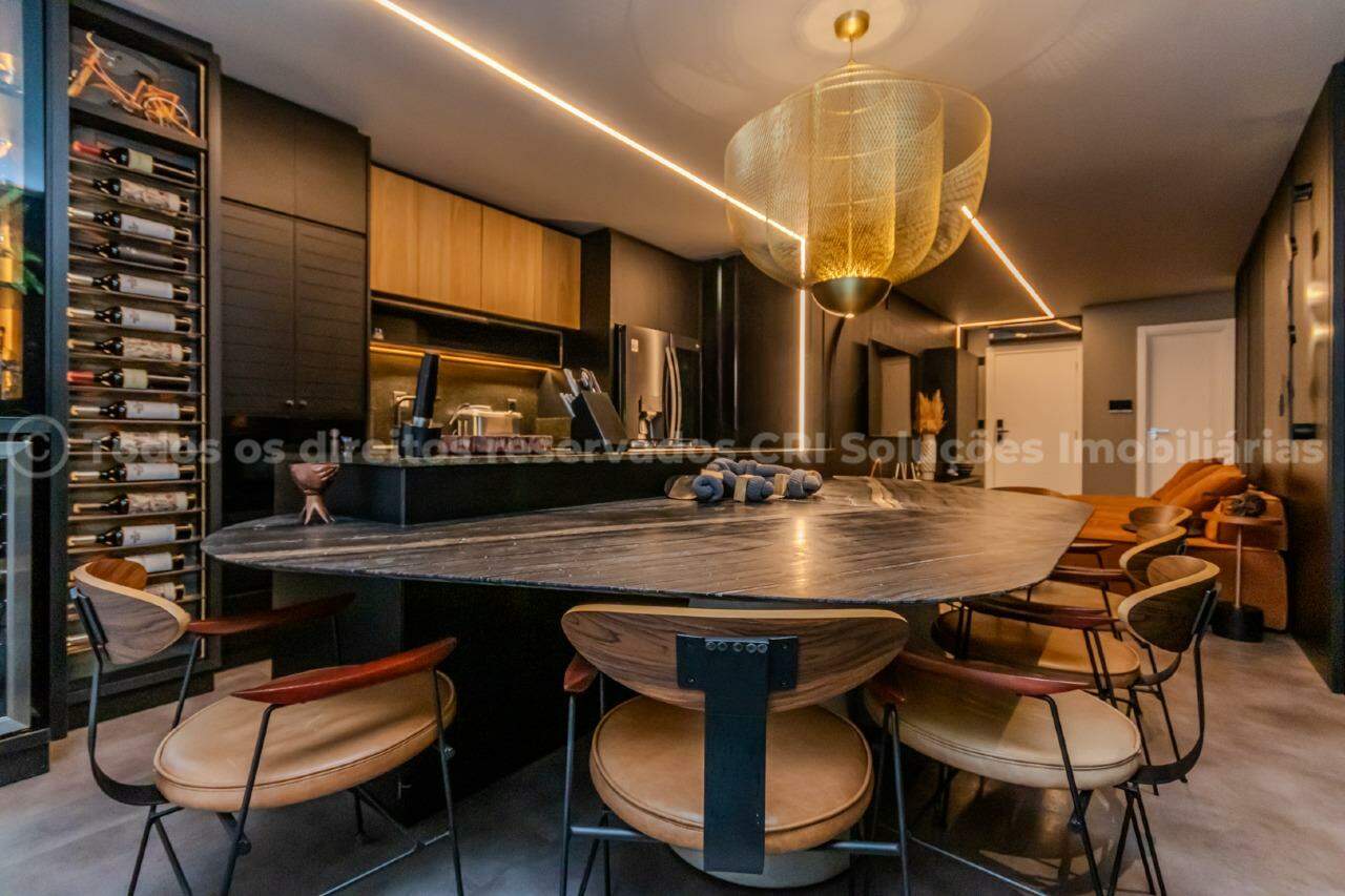 Apartamento com 03 Dormitórios á venda no Edifício Sun Coast no bairro Fazenda em Itajaí