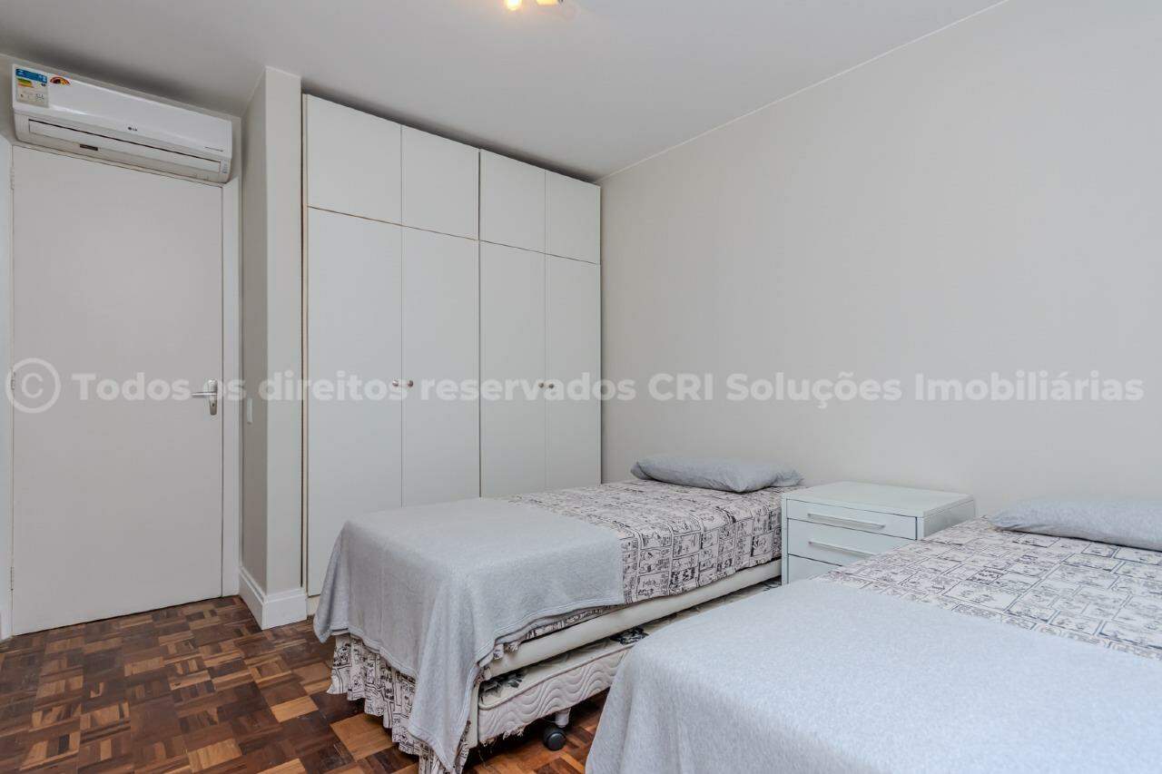 Foto do imóvel Apartamento à venda com 3 quartos sendo 1 suíte e 2 vagas de garagem no Edifício Antares na Barra Norte de Balneário Camboriú