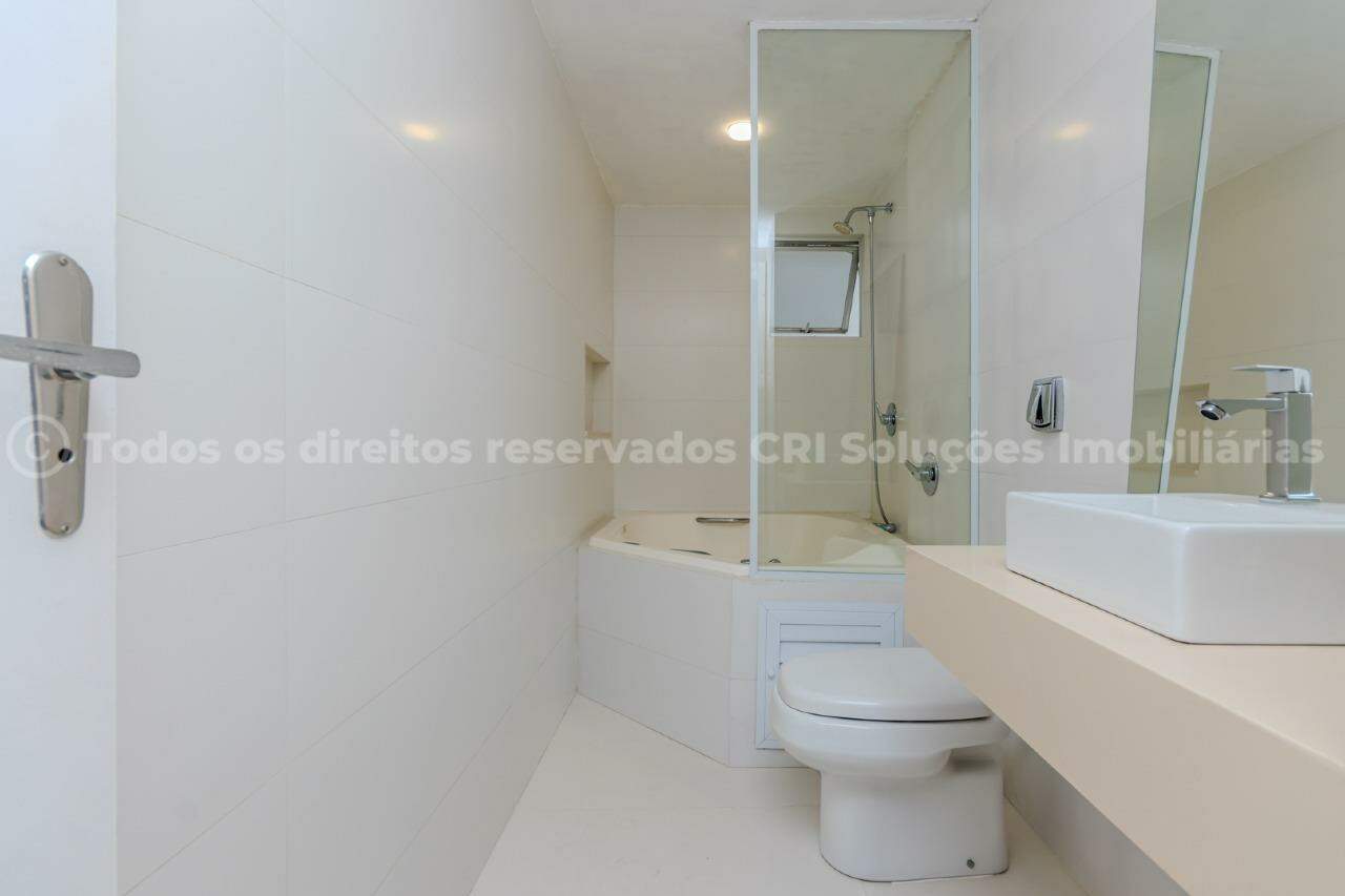 Foto do imóvel Apartamento à venda com 3 quartos sendo 1 suíte e 2 vagas de garagem no Edifício Antares na Barra Norte de Balneário Camboriú