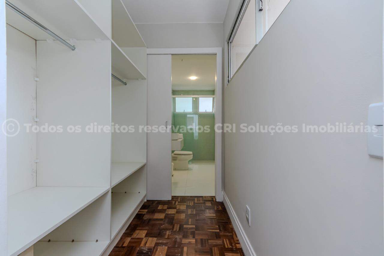 Foto do imóvel Apartamento à venda com 3 quartos sendo 1 suíte e 2 vagas de garagem no Edifício Antares na Barra Norte de Balneário Camboriú