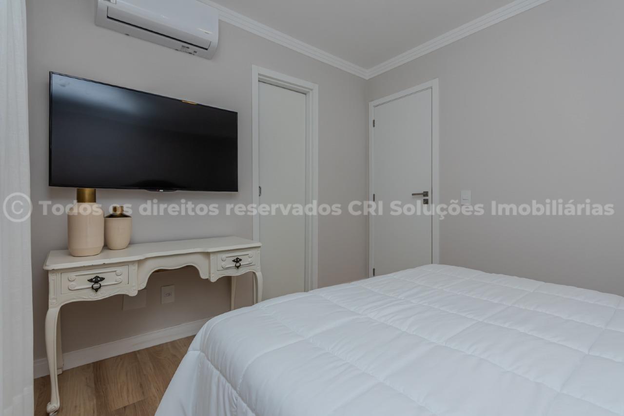 Foto do imóvel Apartamento à venda com 3 suítes amplas e 3 vagas de garagem no Edifício Arthur Fischer no centro de Balneário Camboriú