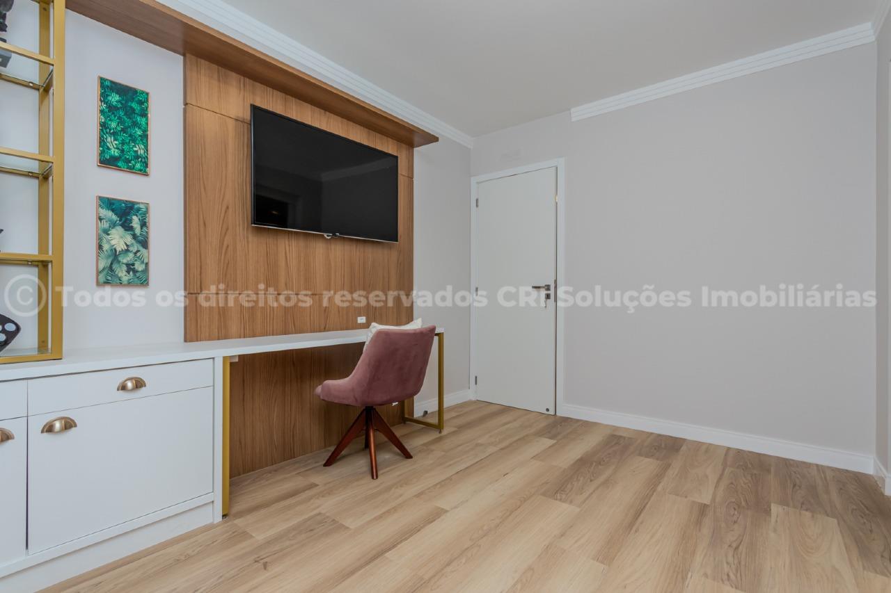 Foto do imóvel Apartamento à venda com 3 suítes amplas e 3 vagas de garagem no Edifício Arthur Fischer no centro de Balneário Camboriú
