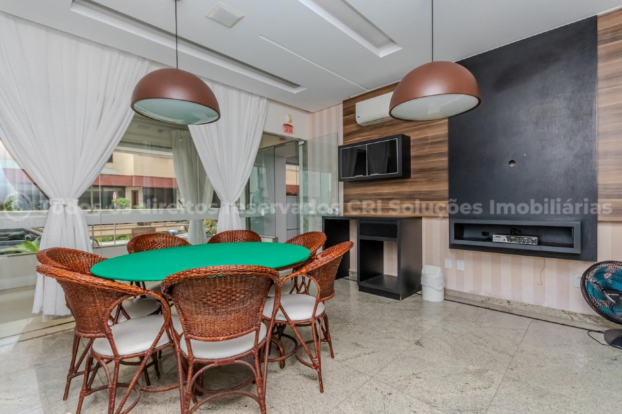 Foto do imóvel Apartamento à venda com 3 suítes amplas e 3 vagas de garagem no Edifício Arthur Fischer no centro de Balneário Camboriú