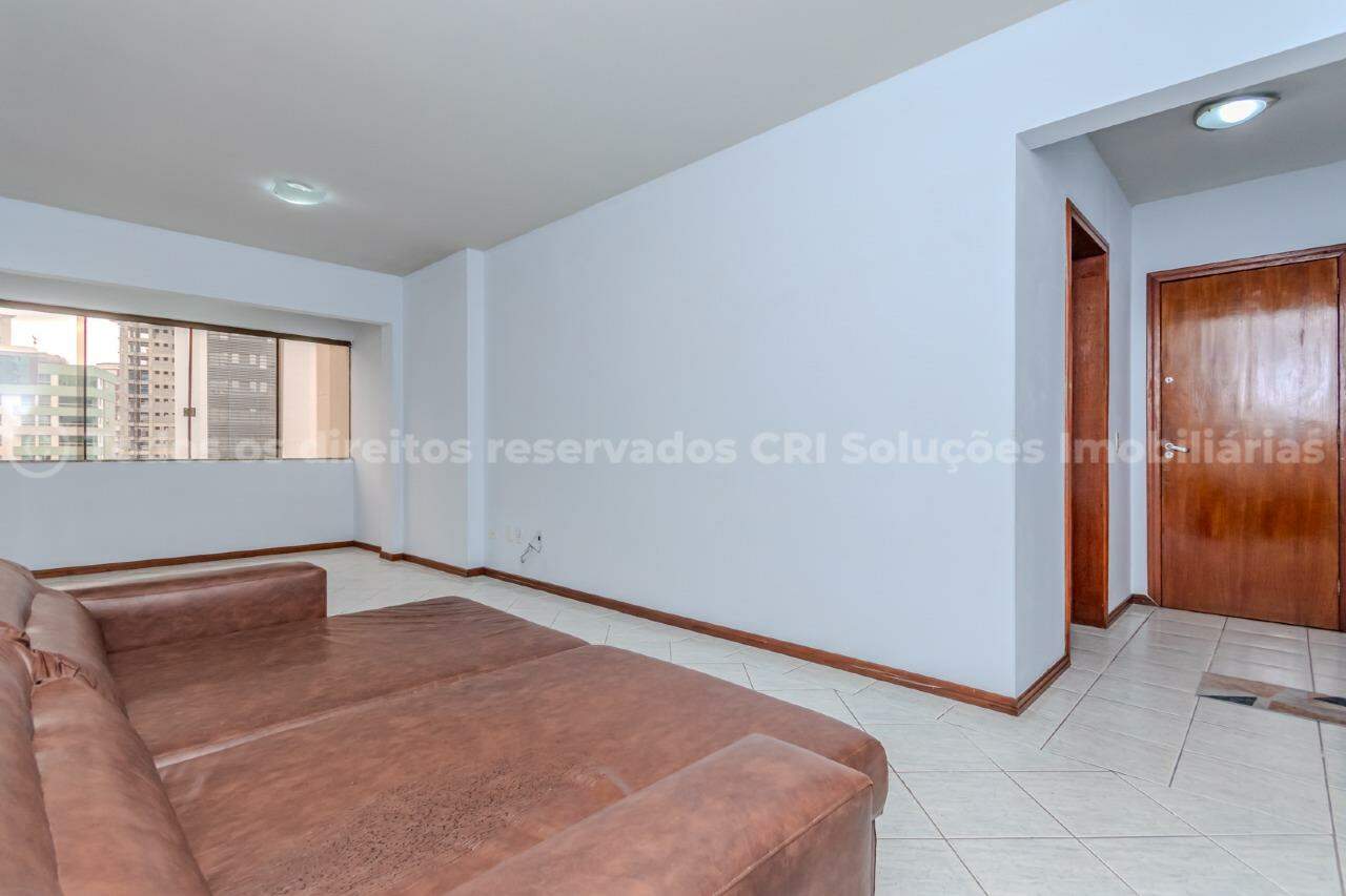 Foto do imóvel Apartamento à venda com 2 dormitórios no Edifício Dom Gabriel no Centro de Balneário Camboriú