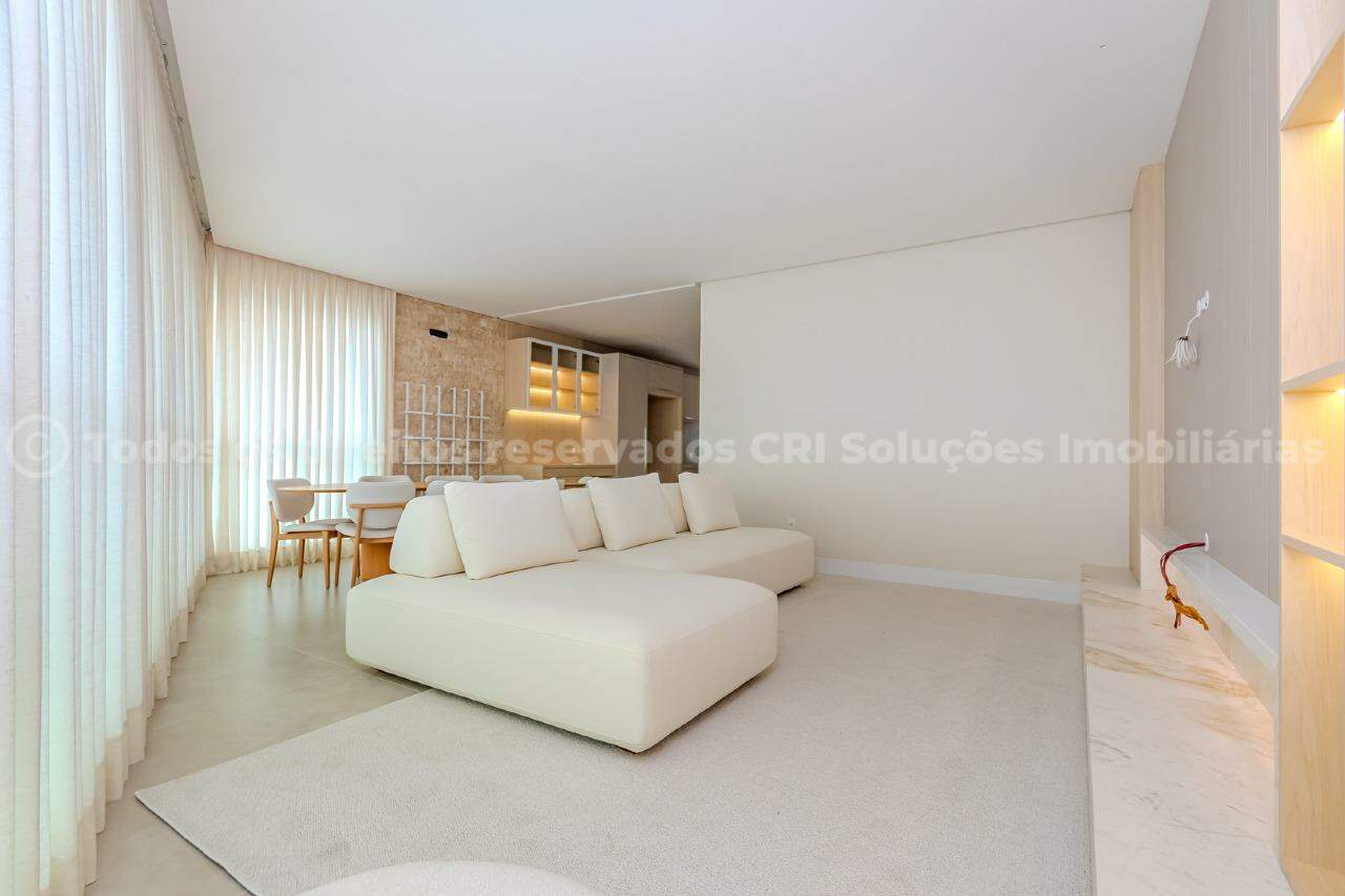 Apartamento com 3 Suítes no edifício Camboriú Tower Residence no Fazenda em Itajaí
