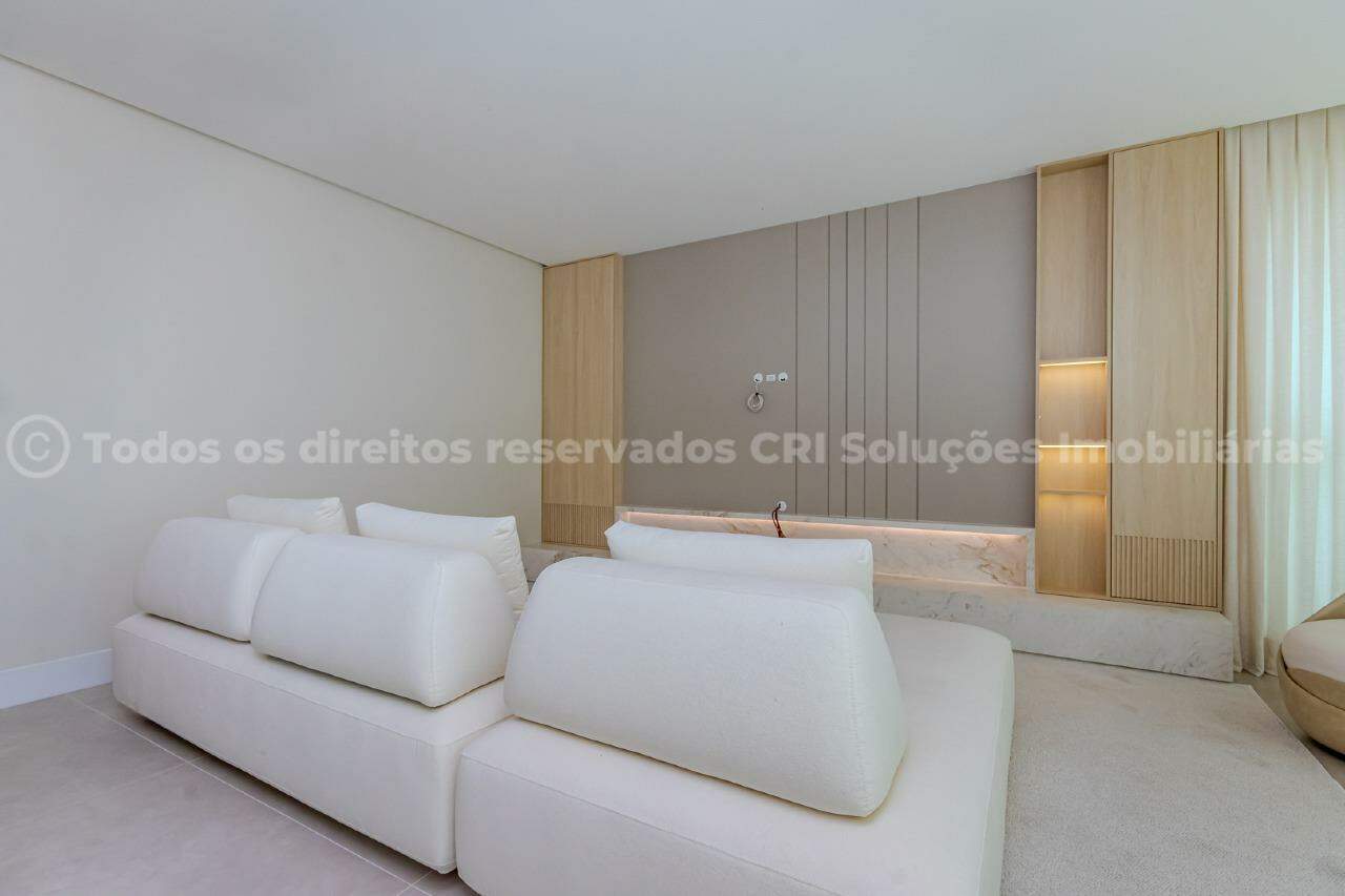 Foto do imóvel Apartamento alto-padrão à venda com 3 suítes e 2 vagas de garagem no Camboriú Tower Residence no Fazenda em Itajaí.