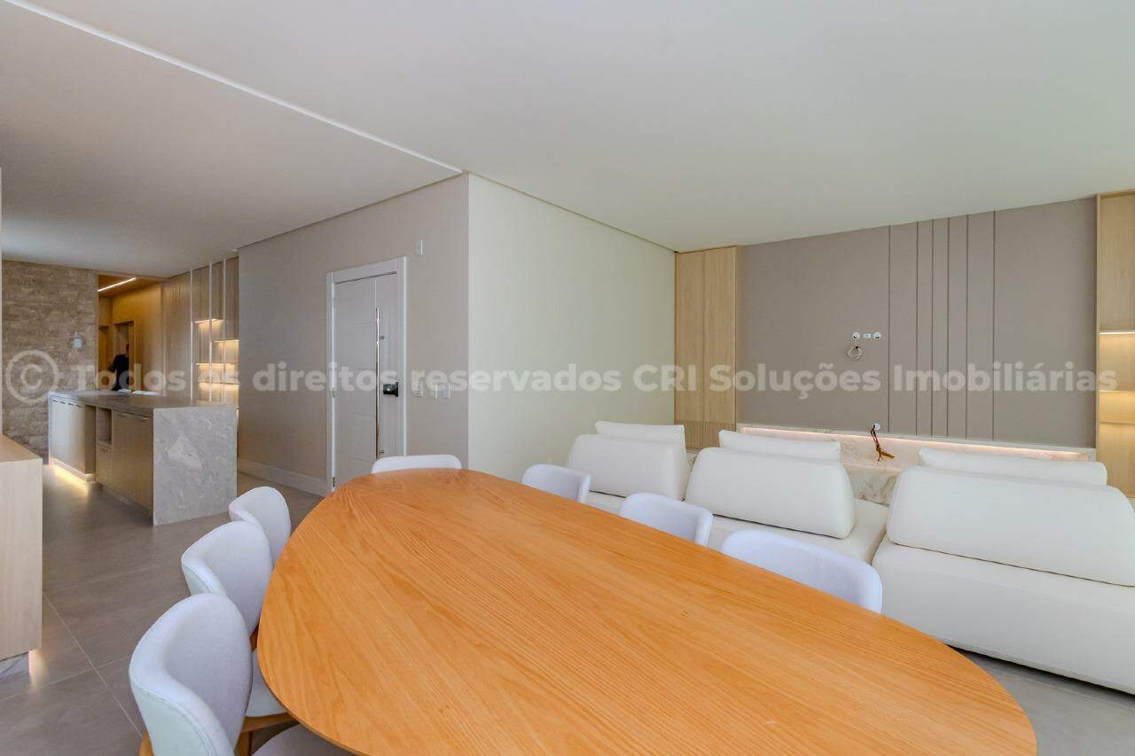 Foto do imóvel Apartamento alto-padrão à venda com 3 suítes e 2 vagas de garagem no Camboriú Tower Residence no Fazenda em Itajaí.