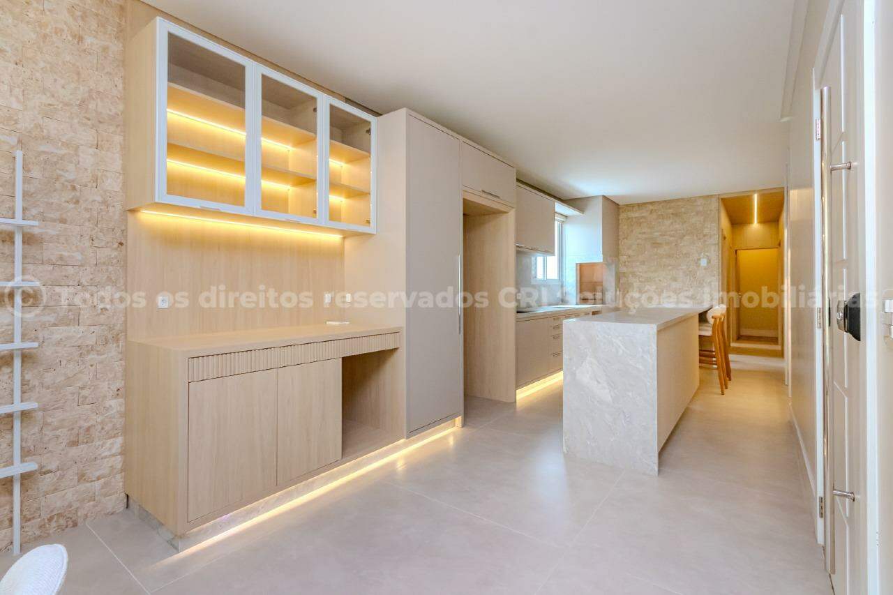 Foto do imóvel Apartamento alto-padrão à venda com 3 suítes e 2 vagas de garagem no Camboriú Tower Residence no Fazenda em Itajaí.