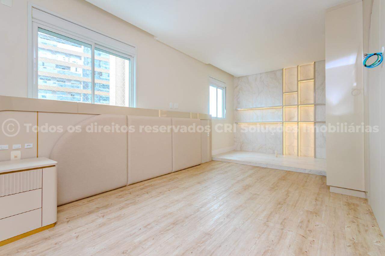 Foto do imóvel Apartamento alto-padrão à venda com 3 suítes e 2 vagas de garagem no Camboriú Tower Residence no Fazenda em Itajaí.