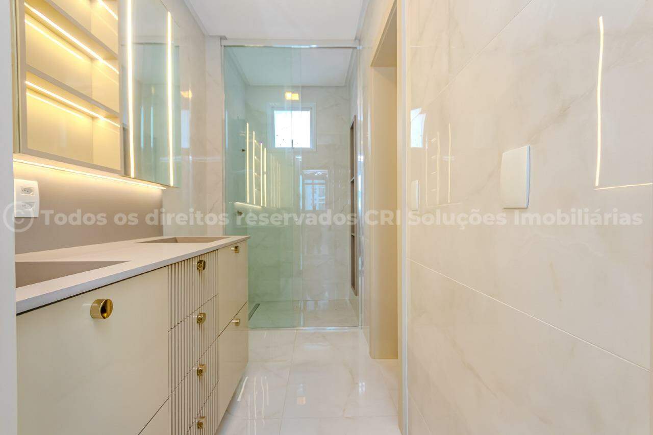 Foto do imóvel Apartamento alto-padrão à venda com 3 suítes e 2 vagas de garagem no Camboriú Tower Residence no Fazenda em Itajaí.