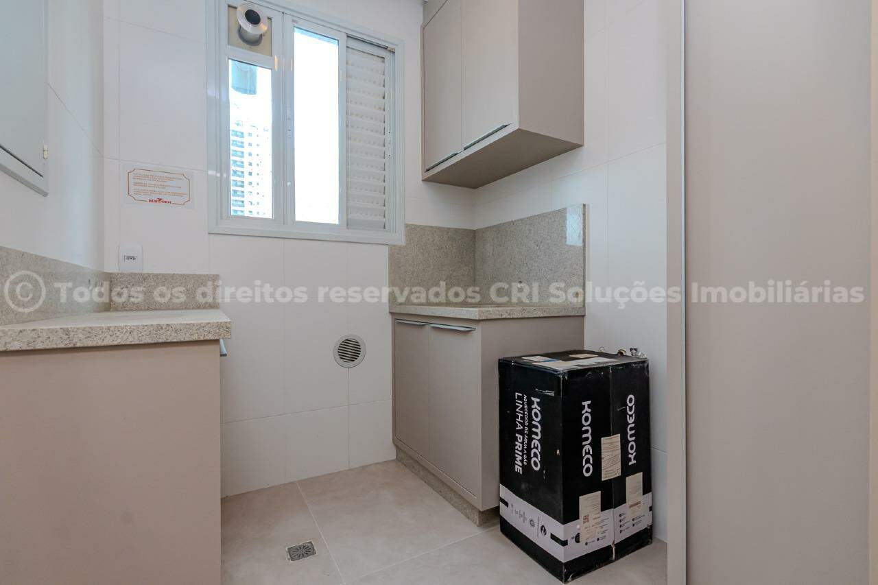 Foto do imóvel Apartamento alto-padrão à venda com 3 suítes e 2 vagas de garagem no Camboriú Tower Residence no Fazenda em Itajaí.