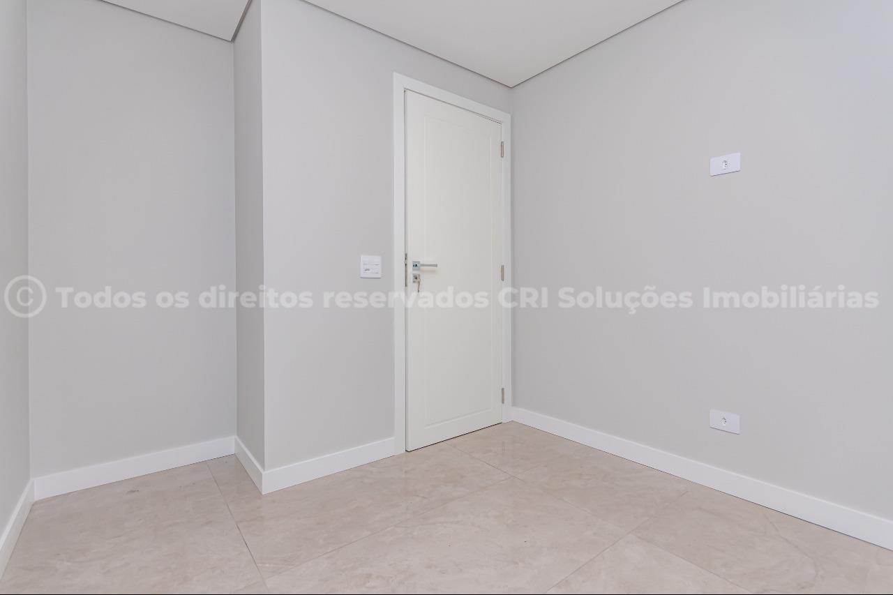 Foto do imóvel Apartamento frente mar à venda com 4 dormitórios no Edifício Saint Tropez em Balneário Camboriú