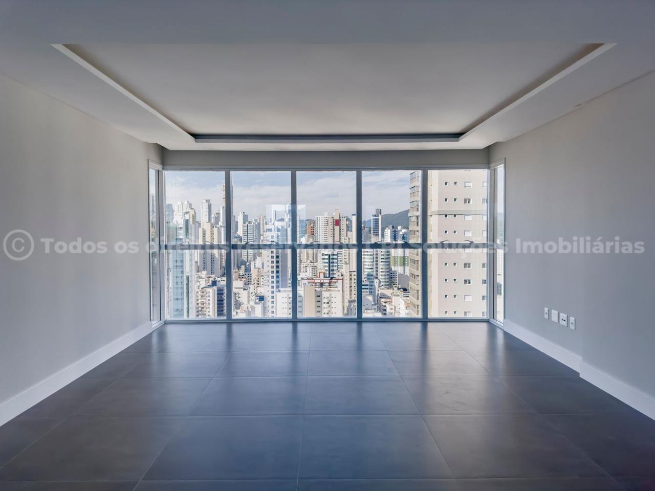 Foto do imóvel Apartamento à venda com 3 suítes amplas e 3 vagas de garagem no Exuberance Residence no centro de Balneário Camboriú