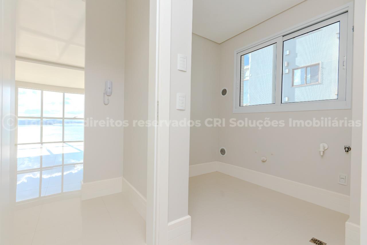 Foto do imóvel Apartamento alto-padrão à venda com 4 suítes e 4 vagas de garagem no Ibiza Towers na Barra Sul de Balneário Camboriú.