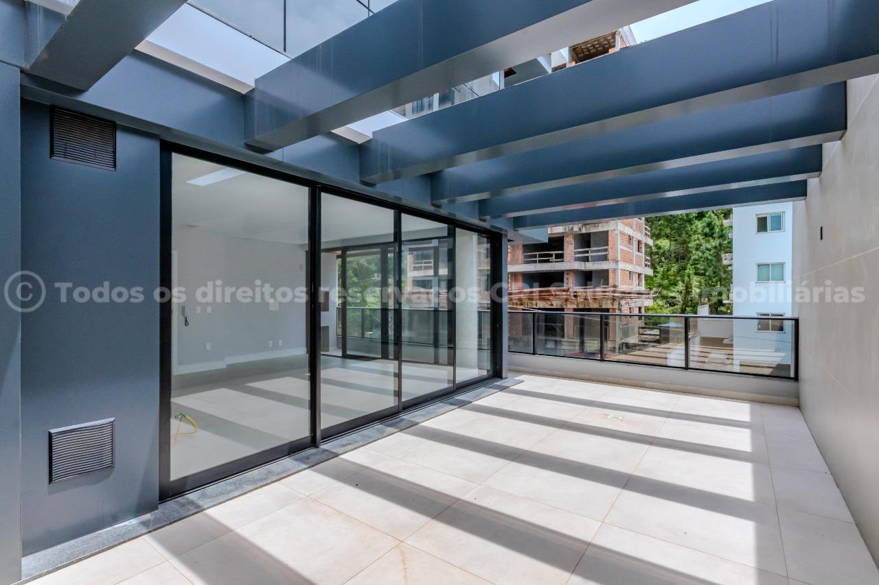 Apartamento com 3 Suítes e 126m² no Edifício Düsseldorf na Praia Brava, Itajaí