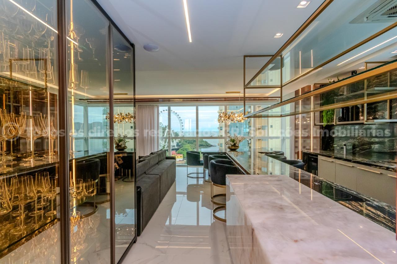 Foto do imóvel Apartamento com 4 Suítes no Skyline Tower na Barra Norte de Balneário Camboriú | Vida na praia