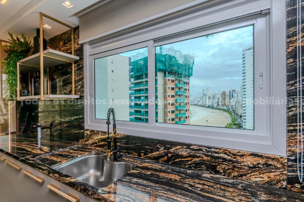 Foto do imóvel Apartamento com 4 Suítes no Skyline Tower na Barra Norte de Balneário Camboriú | Vida na praia