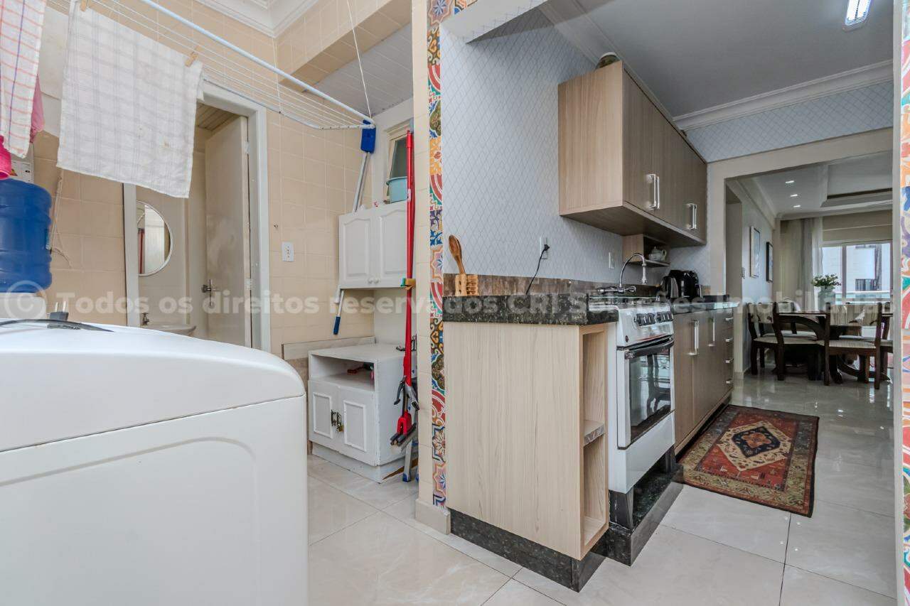 Foto do imóvel Apartamento à venda com 3 dormitórios sendo 1 suíte e 1 vga de garagem no Edifício Paris de Balneário Camboriú