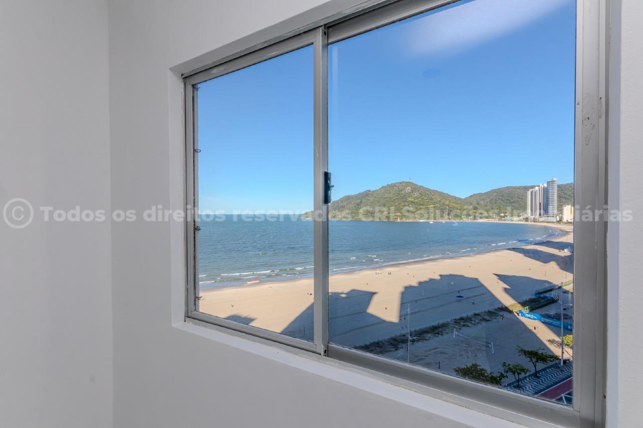 Apartamento com 2 dormitórios no Edifício Alice na Barra Sul em Balneário Camboriú
