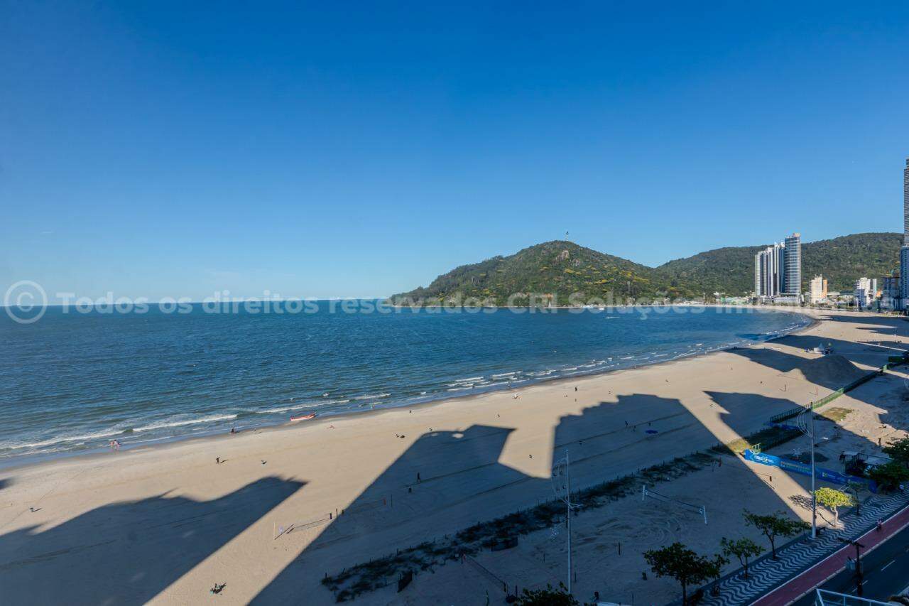 Foto do imóvel Apartamento à venda no centro de Balneário Camboriú com 2 quartos sendo 1 suíte e 1 vaga de garagem privativa no Edifício Alice