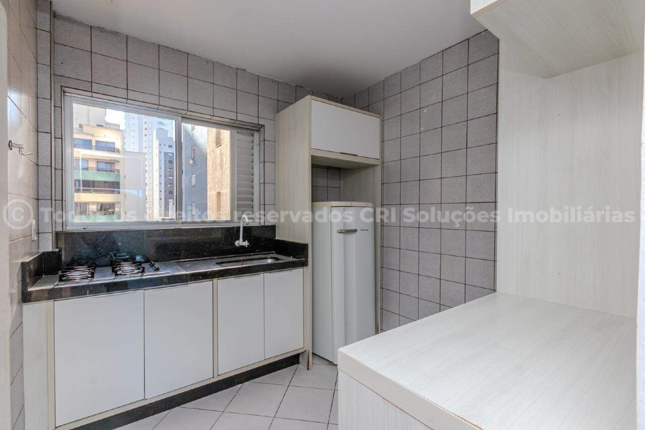 Foto do imóvel Apartamento à venda no centro de Balneário Camboriú com 2 quartos sendo 1 suíte e 1 vaga de garagem privativa no Edifício Alice
