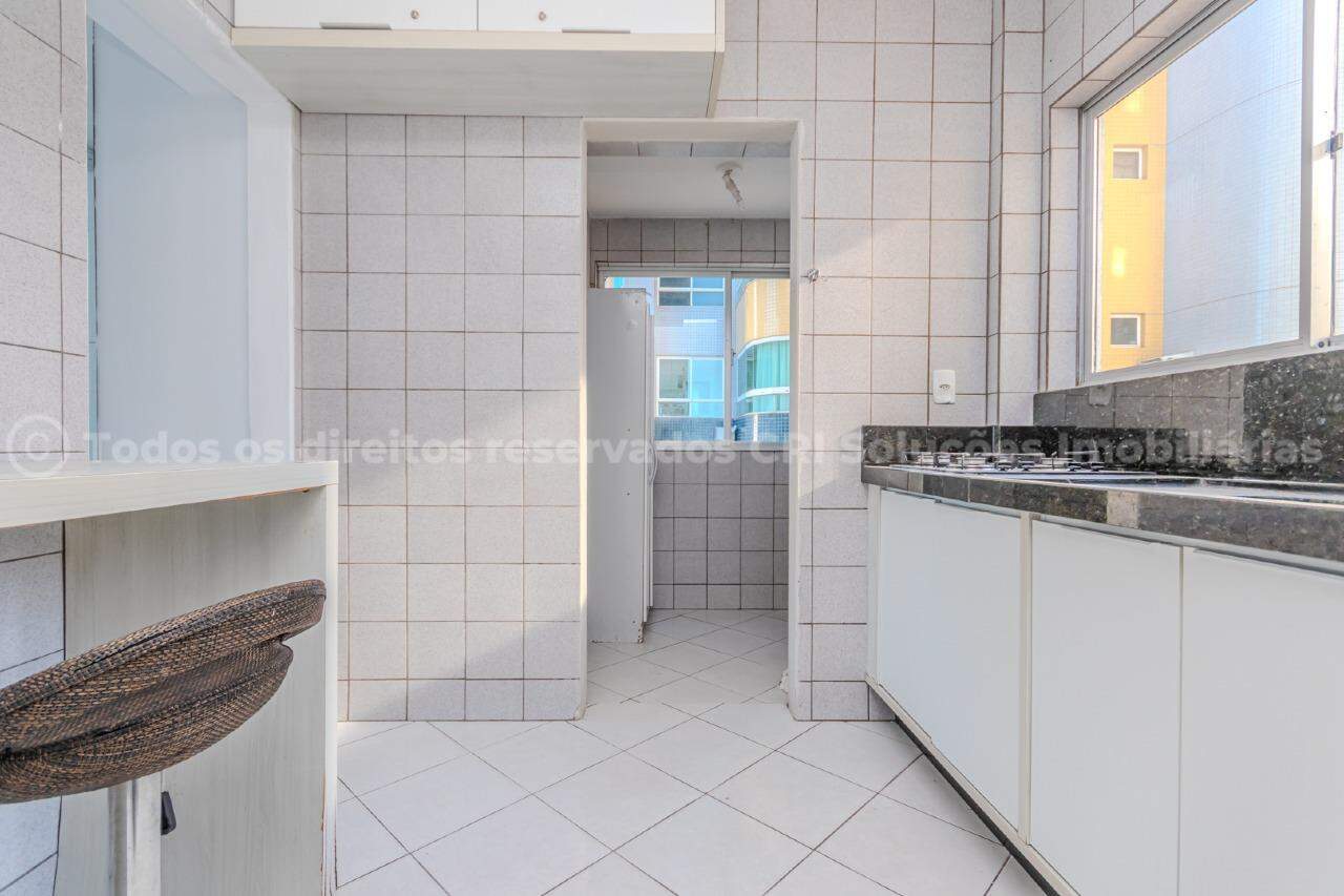 Foto do imóvel Apartamento à venda no centro de Balneário Camboriú com 2 quartos sendo 1 suíte e 1 vaga de garagem privativa no Edifício Alice