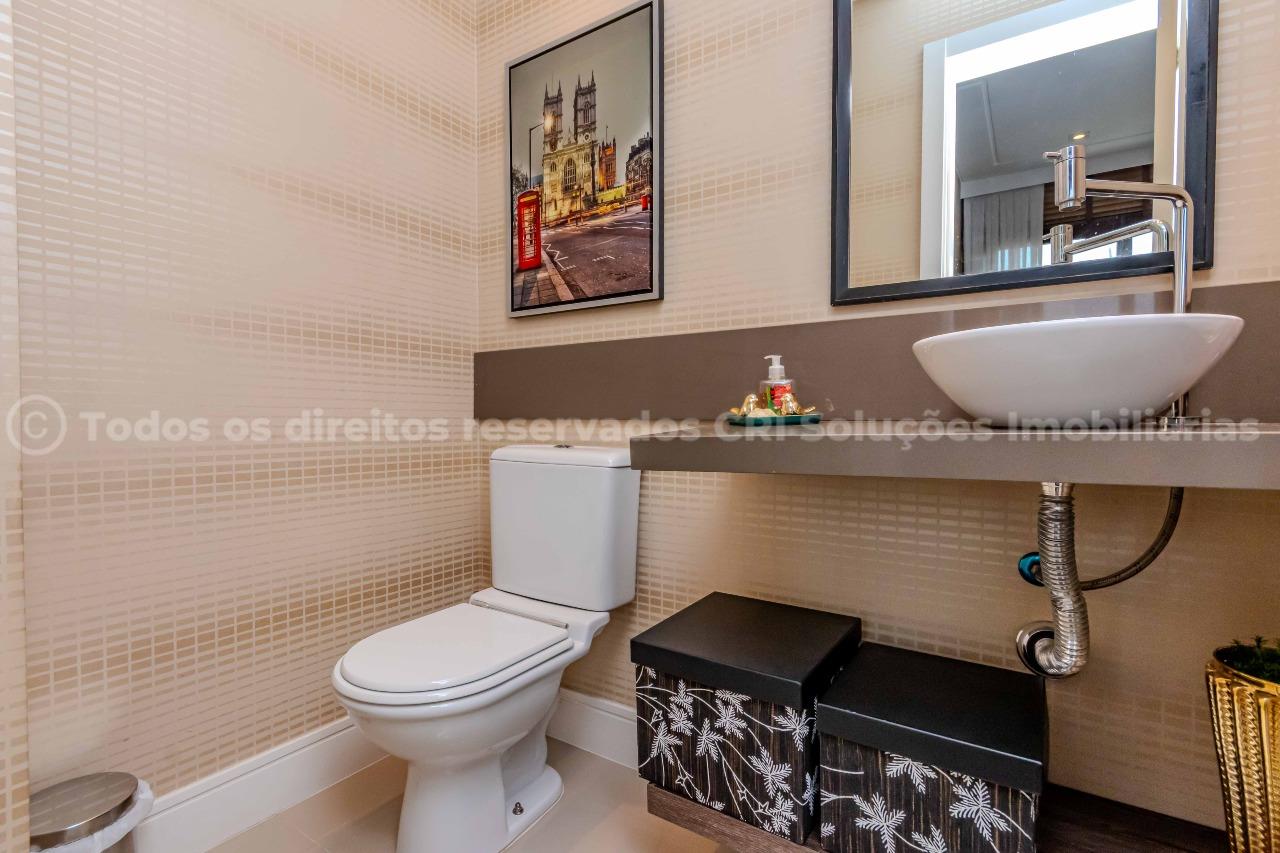Foto do imóvel Amplo apartamento à venda no centro de Balneário Camboriú com 3 suítes e 3 vagas de garagem no Edifício Cidade de Padua