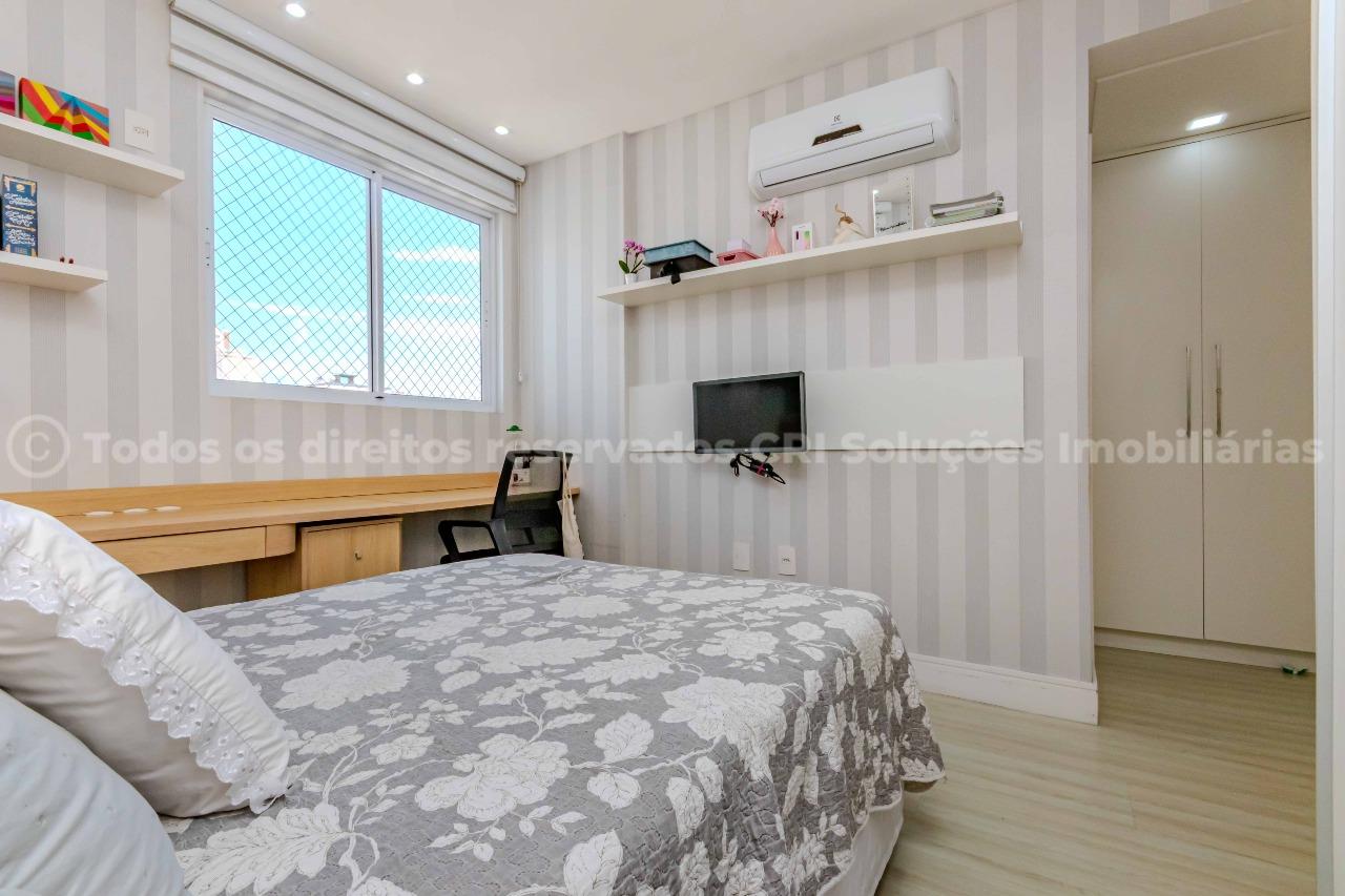 Foto do imóvel Amplo apartamento à venda no centro de Balneário Camboriú com 3 suítes e 3 vagas de garagem no Edifício Cidade de Padua