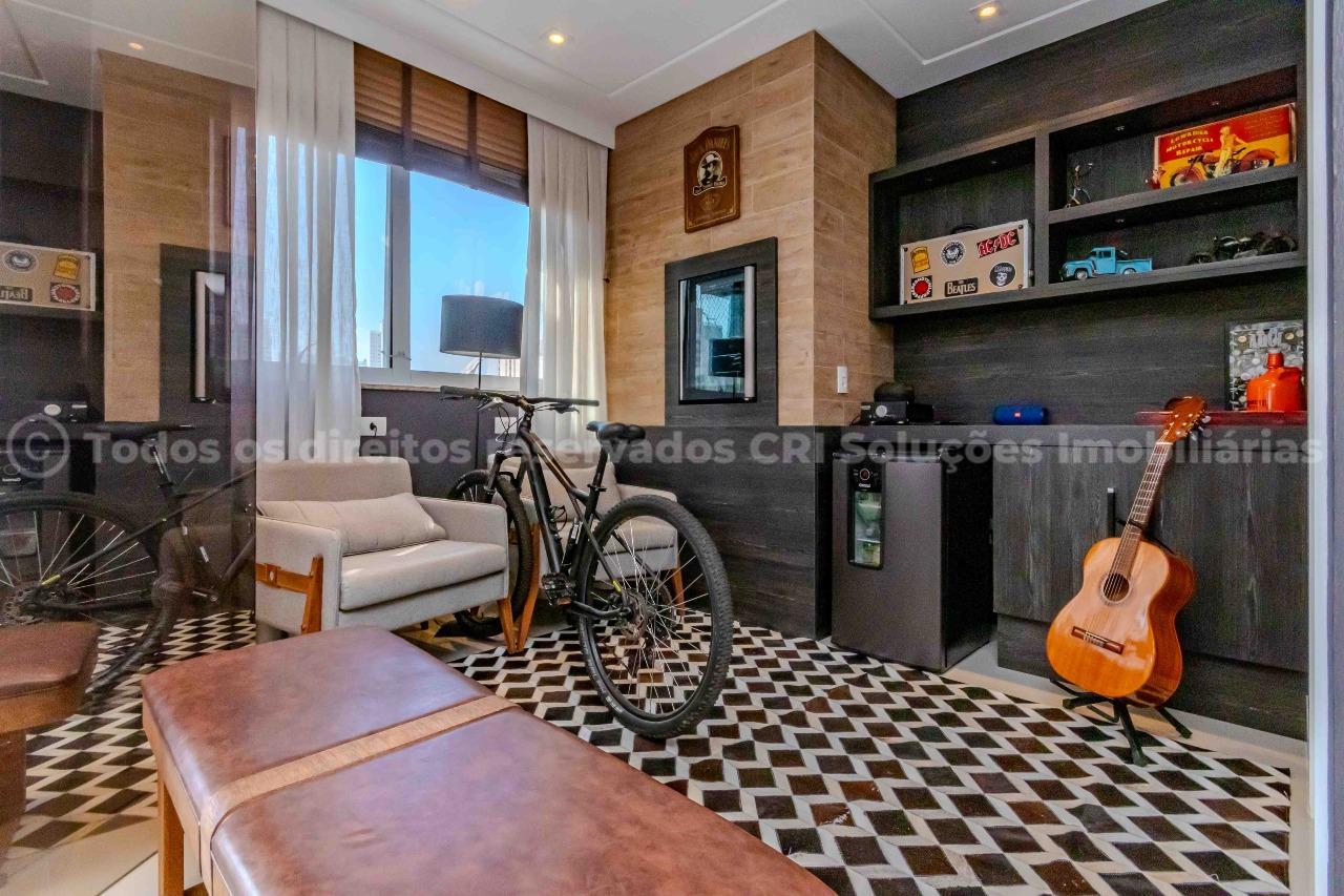 Foto do imóvel Amplo apartamento à venda no centro de Balneário Camboriú com 3 suítes e 3 vagas de garagem no Edifício Cidade de Padua