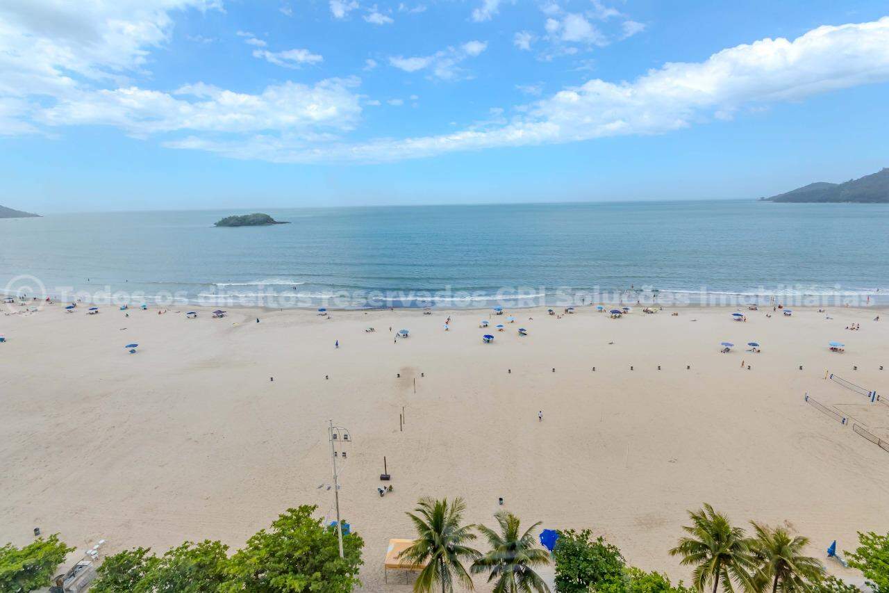 Foto do imóvel Apartamento frente-mar à venda com 3 suítes e 2 vagas de garagem no Edifício Porta do Sol , na Avenida Atlântica, no Centro de Balneário Camboriú