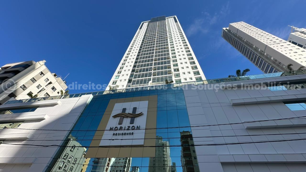 Apartamento com 3 suítes no Horizon Residence no Centro em Balneário Camboriú