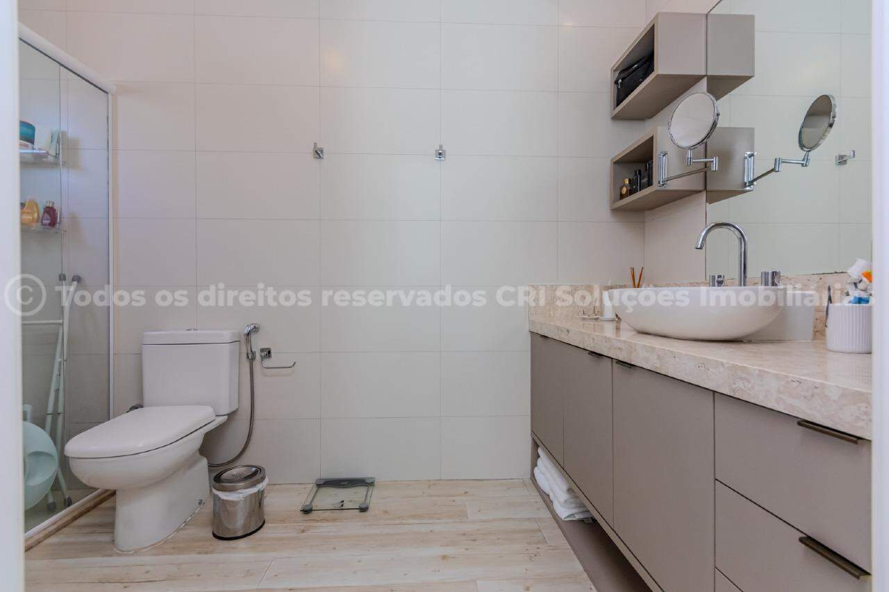 Foto do imóvel Apartamento alto-padrão à venda com 3 suítes com closet e 3 vagas de garagem no Bosque Belcanto, na Barra Norte de Balneário Camboriú