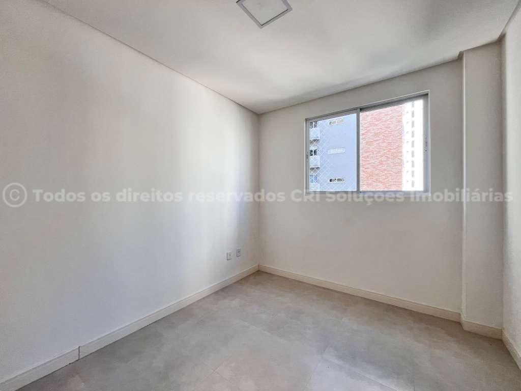 Foto do imóvel Apartamento a venda no Edificio Residencial Bordo com 3 quartos em Itapema na Meia Praia