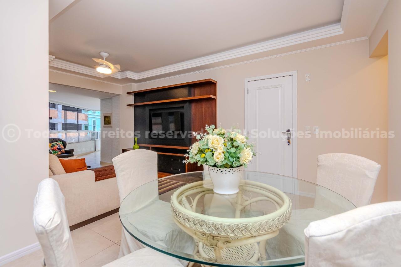 Foto do imóvel Apartamento à venda com 3 dormitórios sendo 1 suíte e 2 vagas de garagem individuais no Edifício Ilha de Mikonos na Barra Sul de Balneário Camboriú