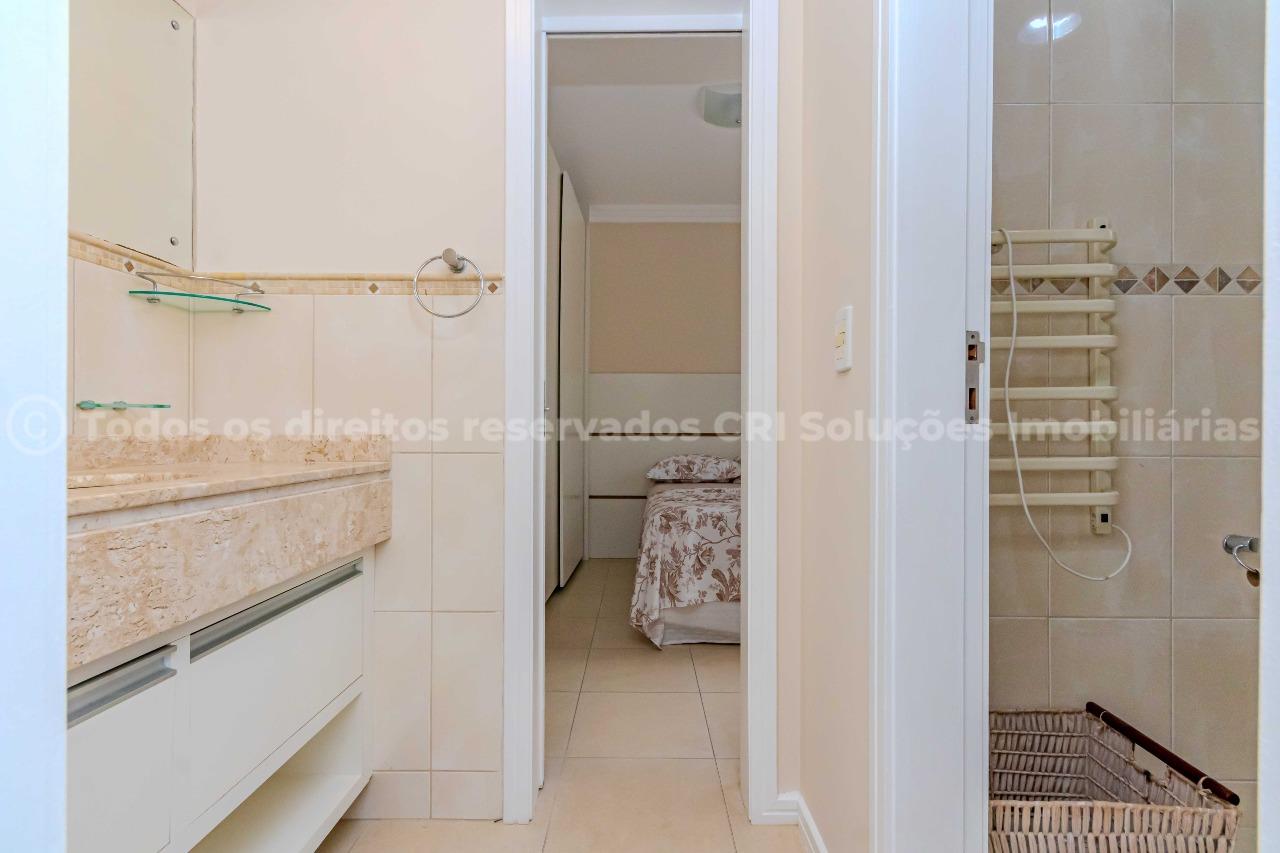 Foto do imóvel Apartamento à venda com 3 dormitórios sendo 1 suíte e 2 vagas de garagem individuais no Edifício Ilha de Mikonos na Barra Sul de Balneário Camboriú