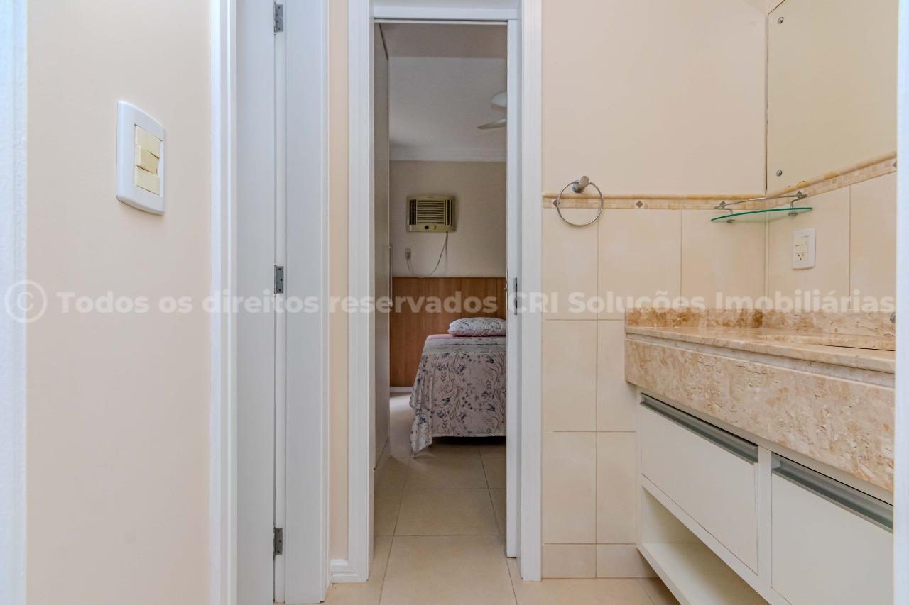 Foto do imóvel Apartamento à venda com 3 dormitórios sendo 1 suíte e 2 vagas de garagem individuais no Edifício Ilha de Mikonos na Barra Sul de Balneário Camboriú