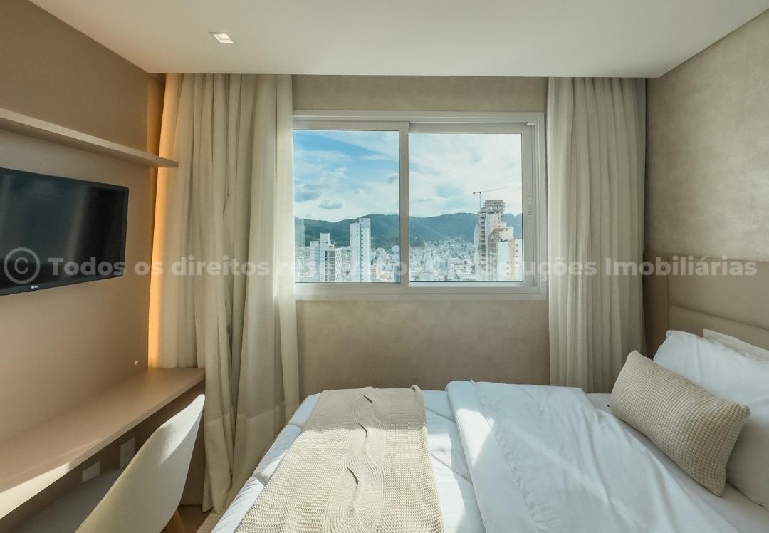 Foto do imóvel Apartamento à venda com 4 suítes no Olympo Tower no centro de Balneário Camboriú | Vida na praia