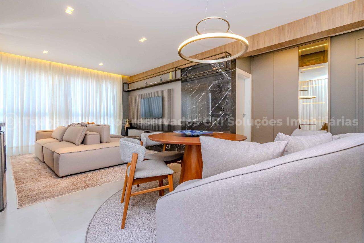 Foto do imóvel Apartamento mobiliado à venda com 3 suítes e 4 vagas de garagem no Edifício Costa Esmeralda, na Barra Norte de Balneário Camboriú