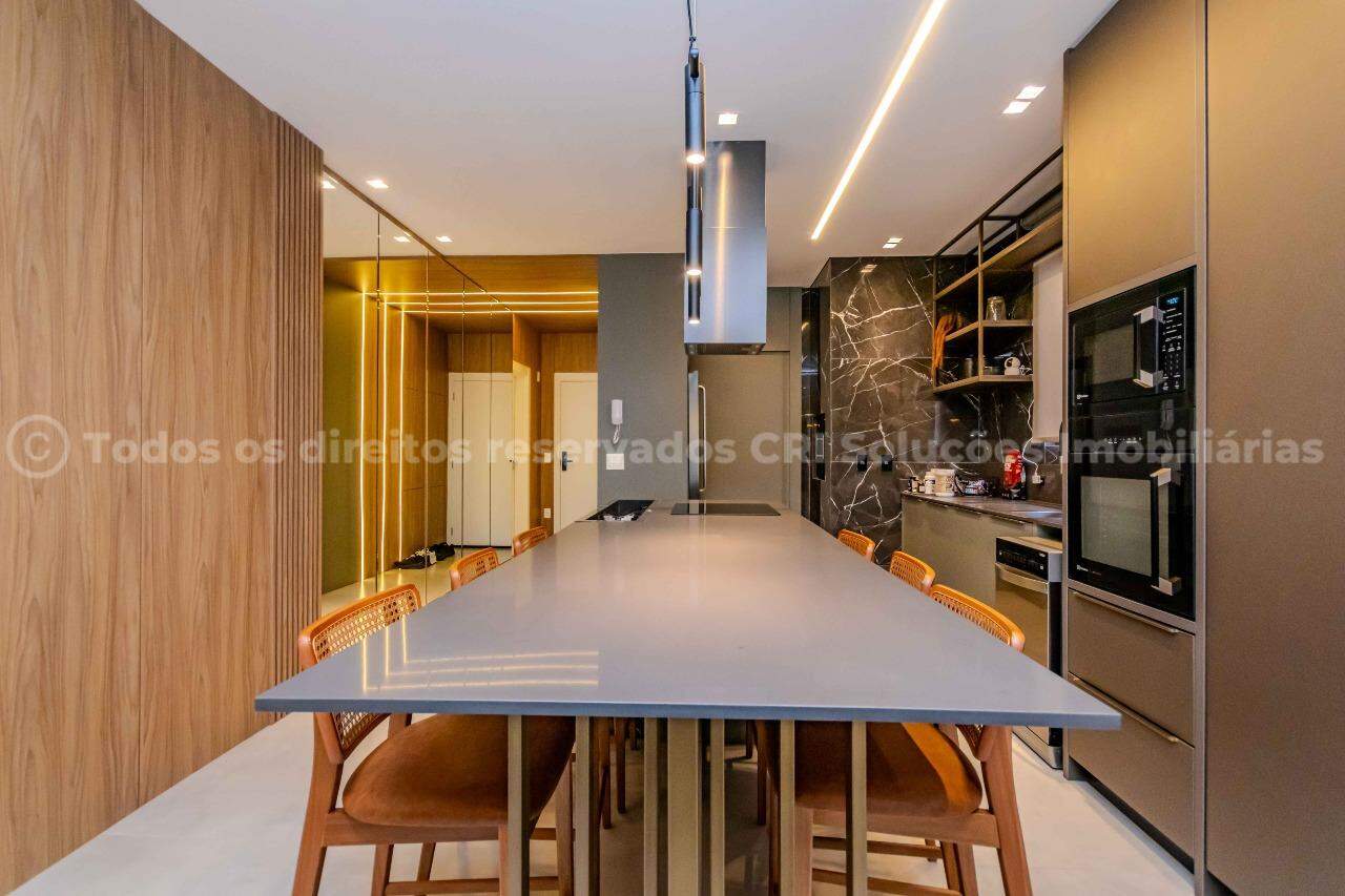 Foto do imóvel Apartamento mobiliado à venda com 3 suítes e 4 vagas de garagem no Edifício Costa Esmeralda, na Barra Norte de Balneário Camboriú